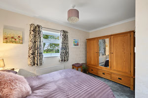 Further bedroom- click for photo gallery